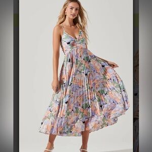 ASTR The Label Blythe Floral Plisse Midi Dress